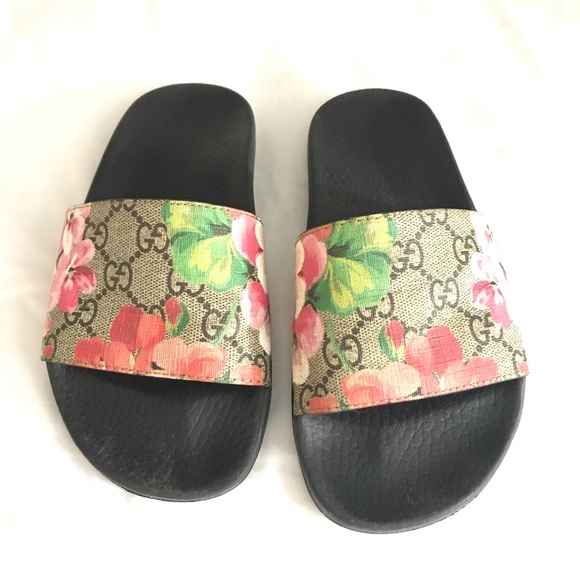 Gucci | Shoes | Gucci Bloom Supreme Floral Slides Size 35 | Poshmark